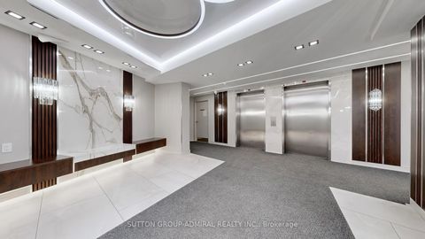 Photo 2 at 917 - 30 Harding Boulevard W, North Richvale, Richmond Hill