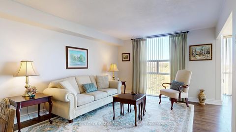 Photo 8 at 917 - 30 Harding Boulevard W, North Richvale, Richmond Hill