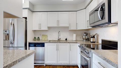 Photo 16 at 917 - 30 Harding Boulevard W, North Richvale, Richmond Hill