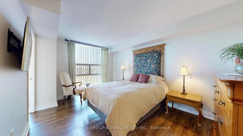 Photo 22 at 917 - 30 Harding Boulevard W, North Richvale, Richmond Hill