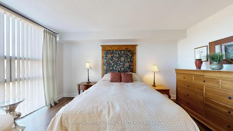 Photo 24 at 917 - 30 Harding Boulevard W, North Richvale, Richmond Hill