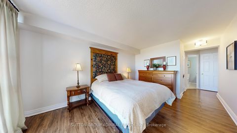 Photo 25 at 917 - 30 Harding Boulevard W, North Richvale, Richmond Hill