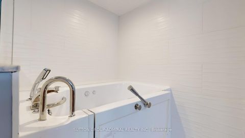 Photo 29 at 917 - 30 Harding Boulevard W, North Richvale, Richmond Hill