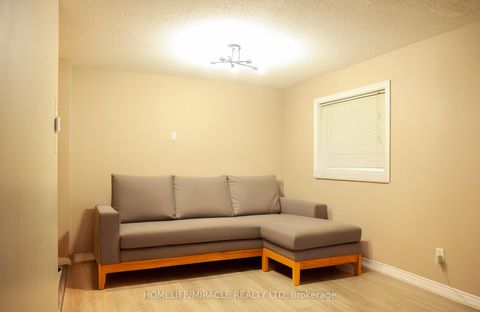 Photo 3 at 67 Stollar Boulevard W, Little Lake, Barrie