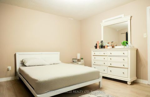 Photo 5 at 67 Stollar Boulevard W, Little Lake, Barrie