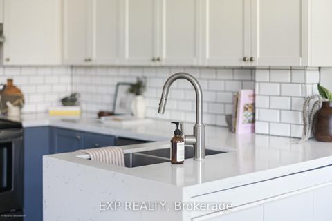 Photo 13 at 307 - 3 Shank St. Street, Niagara, Toronto
