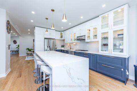 Photo 15 at 238 Devonsleigh Boulevard, Devonsleigh, Richmond Hill Photo 15 at 238 Devonsleigh Boulevard, Devonsleigh, Richmond Hill