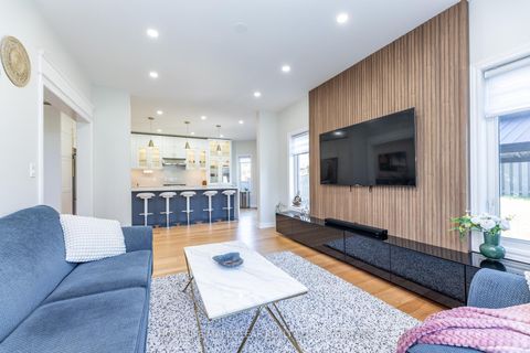 Photo 18 at 238 Devonsleigh Boulevard, Devonsleigh, Richmond Hill Photo 18 at 238 Devonsleigh Boulevard, Devonsleigh, Richmond Hill