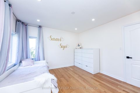 Photo 23 at 238 Devonsleigh Boulevard, Devonsleigh, Richmond Hill Photo 23 at 238 Devonsleigh Boulevard, Devonsleigh, Richmond Hill