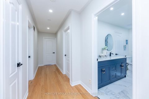 Photo 32 at 238 Devonsleigh Boulevard, Devonsleigh, Richmond Hill Photo 32 at 238 Devonsleigh Boulevard, Devonsleigh, Richmond Hill