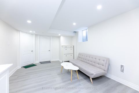 Photo 45 at 238 Devonsleigh Boulevard, Devonsleigh, Richmond Hill Photo 45 at 238 Devonsleigh Boulevard, Devonsleigh, Richmond Hill