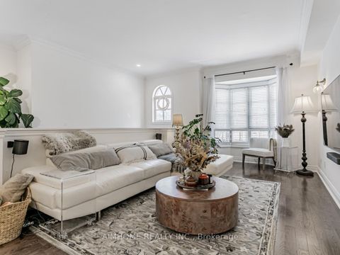 Photo 2 at 2 Brownstone Lane, Kingsway South, Toronto