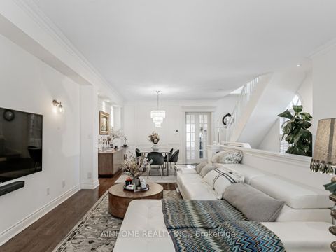 Photo 4 at 2 Brownstone Lane, Kingsway South, Toronto
