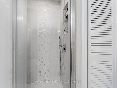 Photo 34 at 2 Brownstone Lane, Kingsway South, Toronto