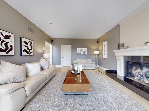 Photo 6 at 145 Renaissance Court, Beverley Glen, Vaughan