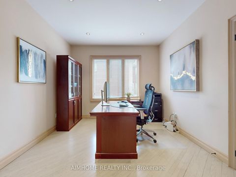 Photo 15 at 145 Renaissance Court, Beverley Glen, Vaughan