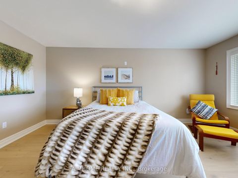 Photo 43 at 145 Renaissance Court, Beverley Glen, Vaughan