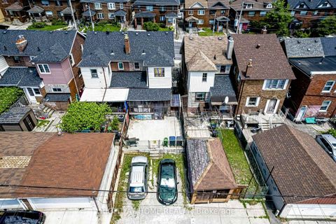 Photo 15 at 1994 Dufferin Street, Fairbank, Toronto Photo 15 at 1994 Dufferin Street, Fairbank, Toronto