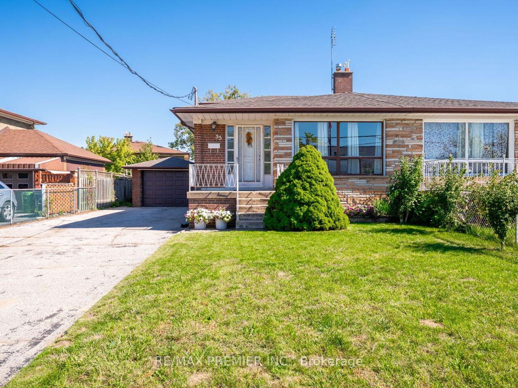 55 Plunkett Road, Humber Summit, Toronto 
