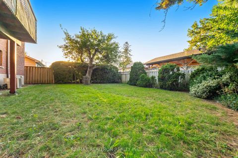 Photo 5 at 4378 Lawrence Avenue E, West Hill, Toronto