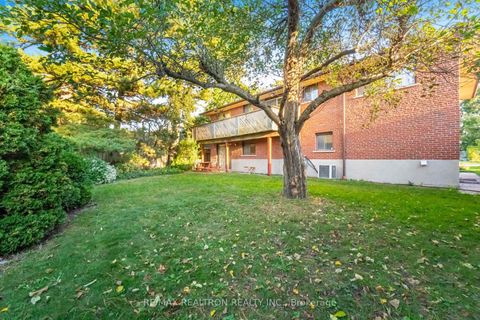 Photo 7 at 4378 Lawrence Avenue E, West Hill, Toronto