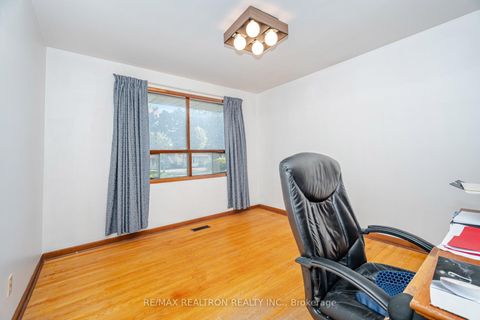 Photo 13 at 4378 Lawrence Avenue E, West Hill, Toronto