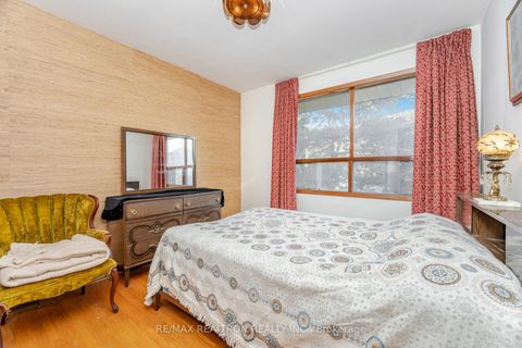 Photo 15 at 4378 Lawrence Avenue E, West Hill, Toronto