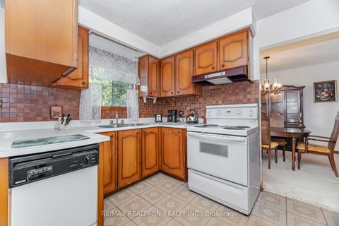 Photo 23 at 4378 Lawrence Avenue E, West Hill, Toronto