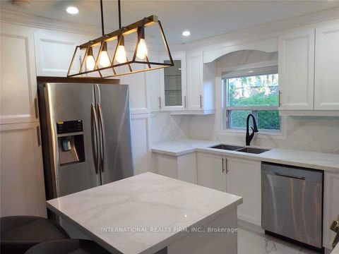 Photo 12 at 5 Aylesford Drive, Cliffside, Toronto