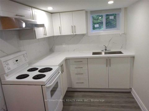 Photo 22 at 5 Aylesford Drive, Cliffside, Toronto