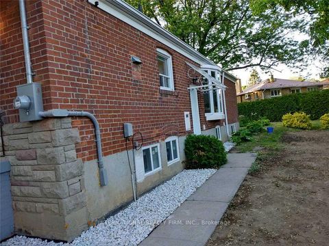 Photo 27 at 5 Aylesford Drive, Cliffside, Toronto