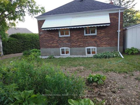 Photo 29 at 5 Aylesford Drive, Cliffside, Toronto