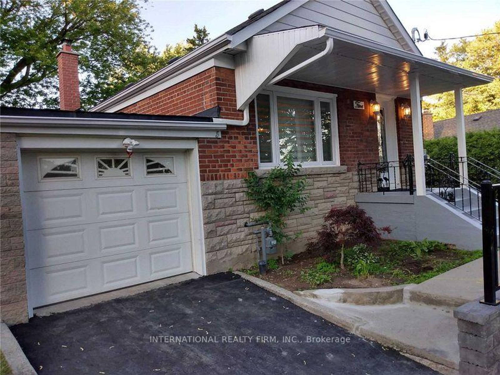 5 Aylesford Drive, Cliffside, Toronto 