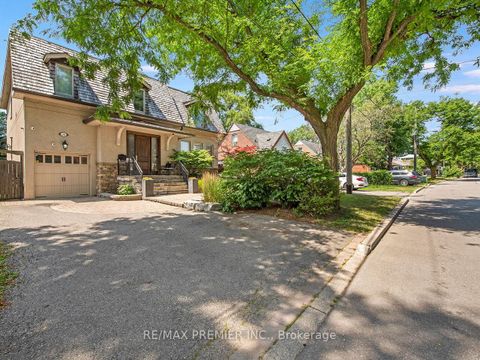 Photo 2 at 35 Yorkdale Crescent, Pelmo Park W5, Toronto