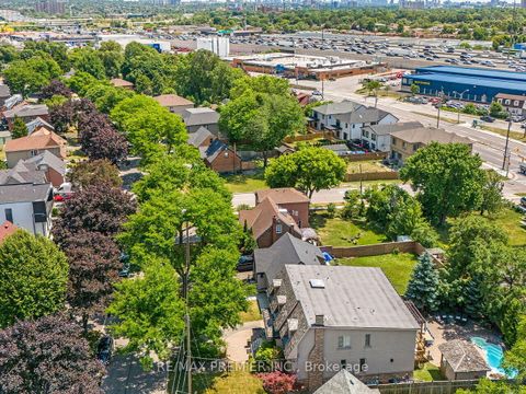 Photo 49 at 35 Yorkdale Crescent, Pelmo Park W5, Toronto