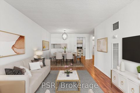 Photo 11 at 901 - 633 Bay Street, Bay Street Corridor, Toronto Photo 11 at 901 - 633 Bay Street, Bay Street Corridor, Toronto