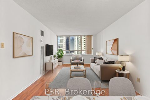 Photo 13 at 901 - 633 Bay Street, Bay Street Corridor, Toronto