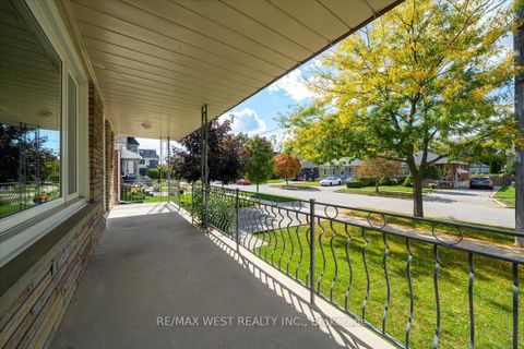 Photo 3 at 233 Gamma Street, Alderwood, Toronto