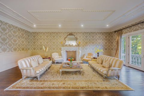 Photo 12 at 32 Arjay Crescent, York Mills, Toronto