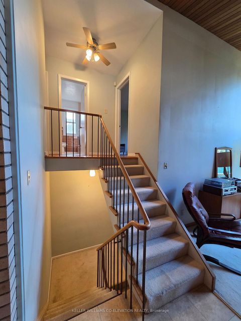 Photo 4 at 36 Danville Drive, Windfields, Toronto