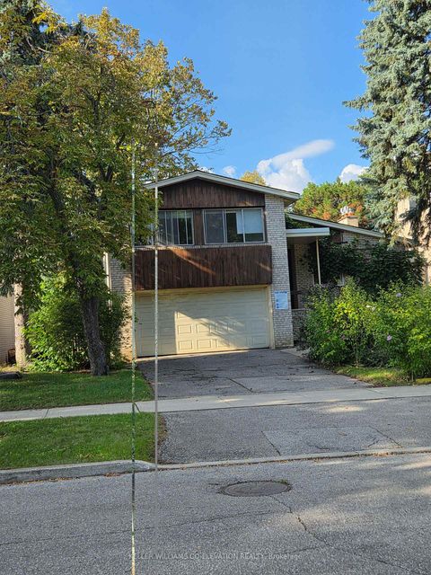 Photo 9 at 36 Danville Drive, Windfields, Toronto