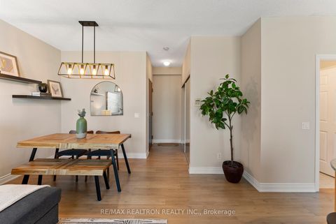 Photo 3 at 4609 - 763 Bay Street, Bay Street Corridor, Toronto