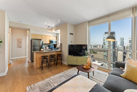 Photo 4 at 4609 - 763 Bay Street, Bay Street Corridor, Toronto