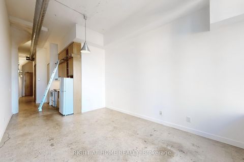 Photo 5 at 1046 - 155 Dalhousie Street, Yonge Corridor, Toronto Photo 5 at 1046 - 155 Dalhousie Street, Yonge Corridor, Toronto