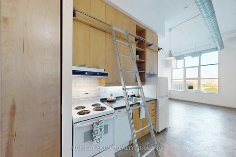 Photo 8 at 1046 - 155 Dalhousie Street, Yonge Corridor, Toronto Photo 8 at 1046 - 155 Dalhousie Street, Yonge Corridor, Toronto