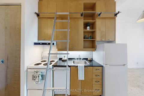 Photo 9 at 1046 - 155 Dalhousie Street, Yonge Corridor, Toronto Photo 9 at 1046 - 155 Dalhousie Street, Yonge Corridor, Toronto