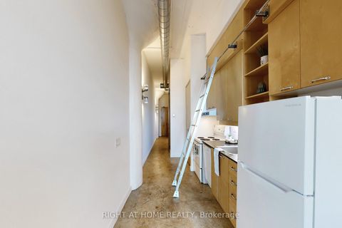 Photo 11 at 1046 - 155 Dalhousie Street, Yonge Corridor, Toronto