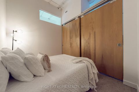 Photo 14 at 1046 - 155 Dalhousie Street, Yonge Corridor, Toronto