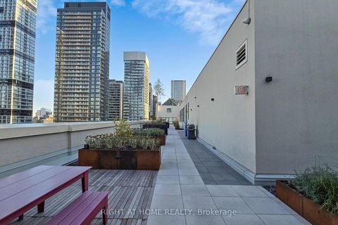 Photo 32 at 1046 - 155 Dalhousie Street, Yonge Corridor, Toronto Photo 32 at 1046 - 155 Dalhousie Street, Yonge Corridor, Toronto