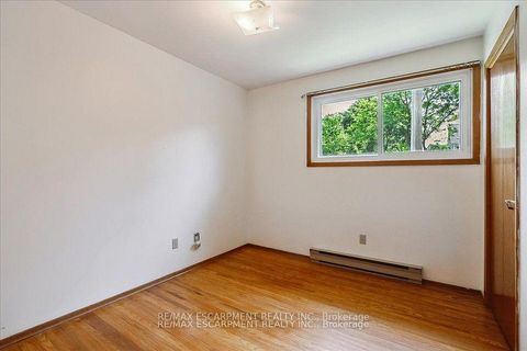 Photo 7 at 49 Head Street, CO Central, Oakville